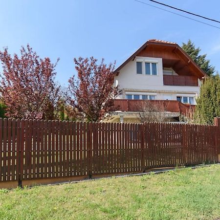 Cosy And Colorful Apartment Szentendre Exterior foto